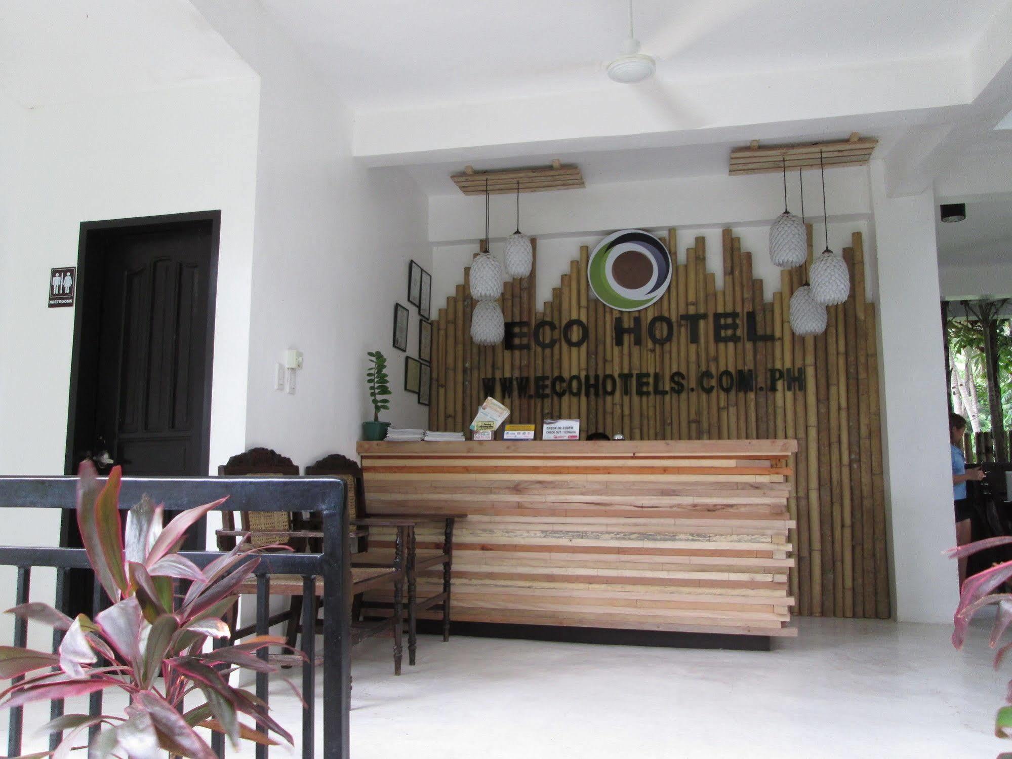 Eco Hotel Balabag  エクステリア 写真